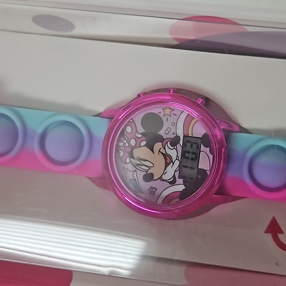 NEW Popper Strap LCD Minnie Mouse Watch - Picture 3 of 6